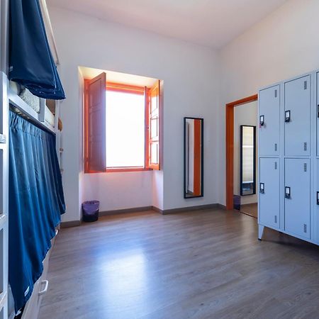 The Macarena Beach Hostel Lagos Luaran gambar