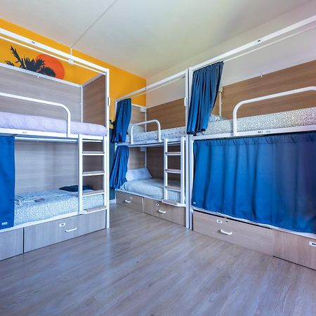 The Macarena Beach Hostel Lagos Luaran gambar