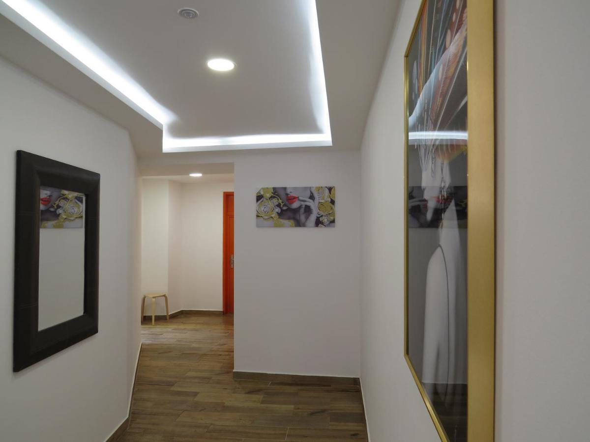 The Macarena Beach Hostel Lagos Luaran gambar