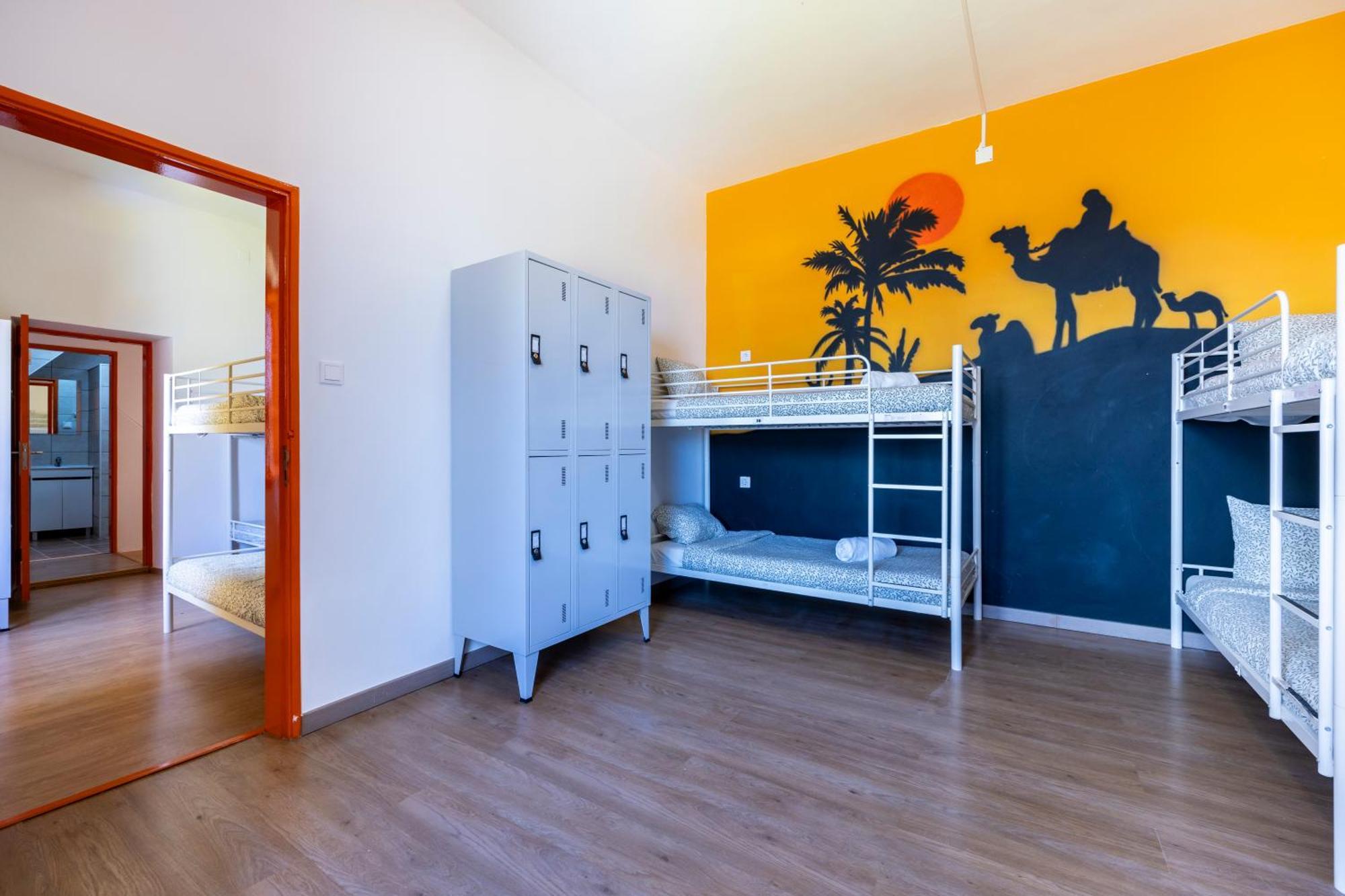 The Macarena Beach Hostel Lagos Luaran gambar