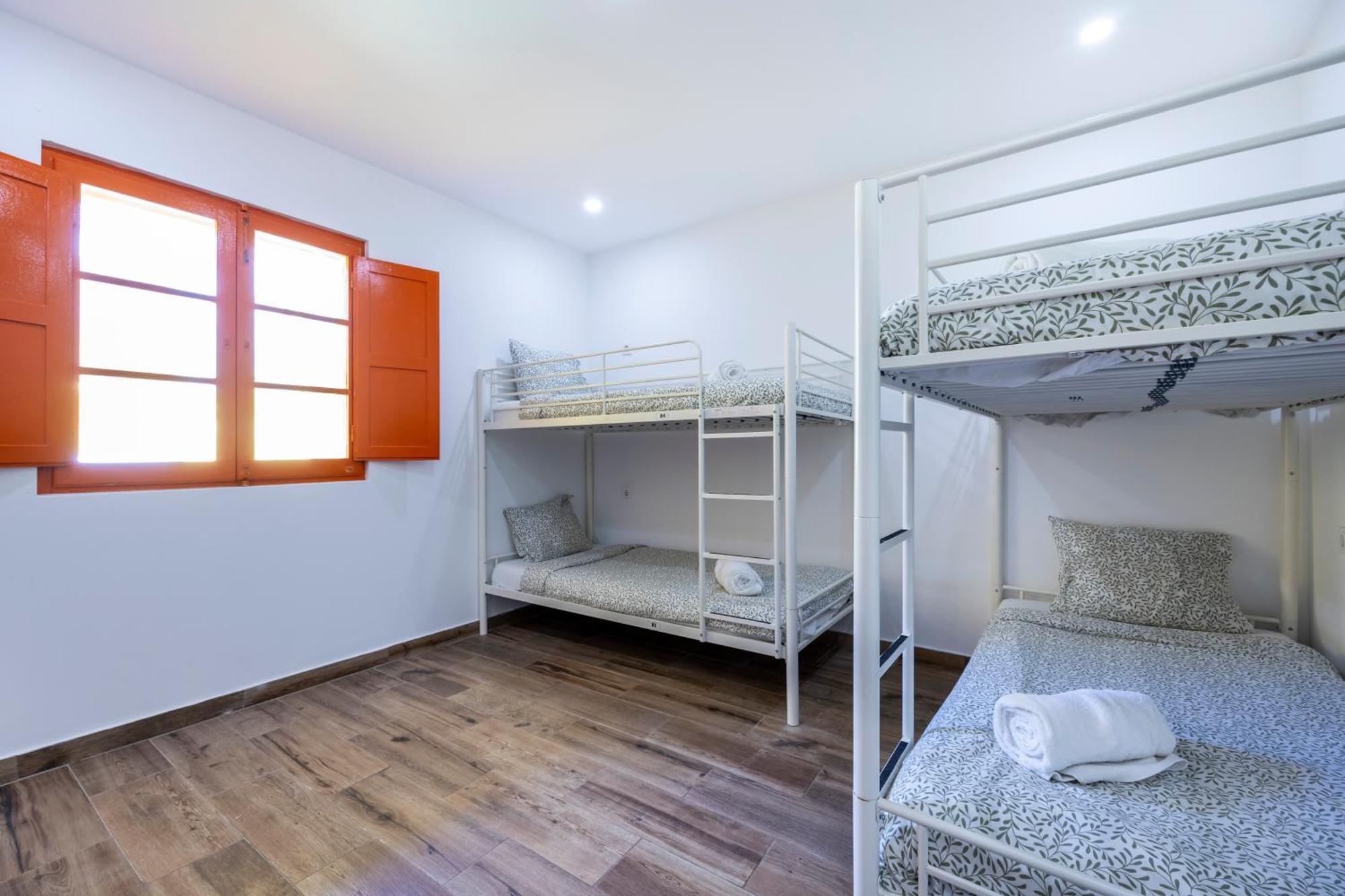 The Macarena Beach Hostel Lagos Luaran gambar