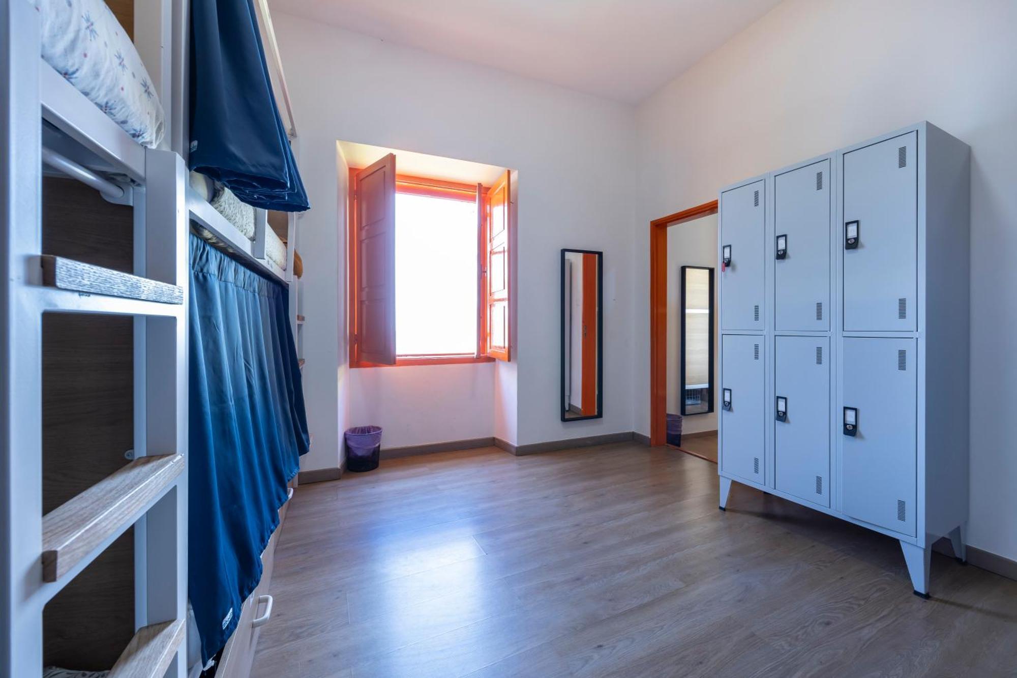 The Macarena Beach Hostel Lagos Luaran gambar